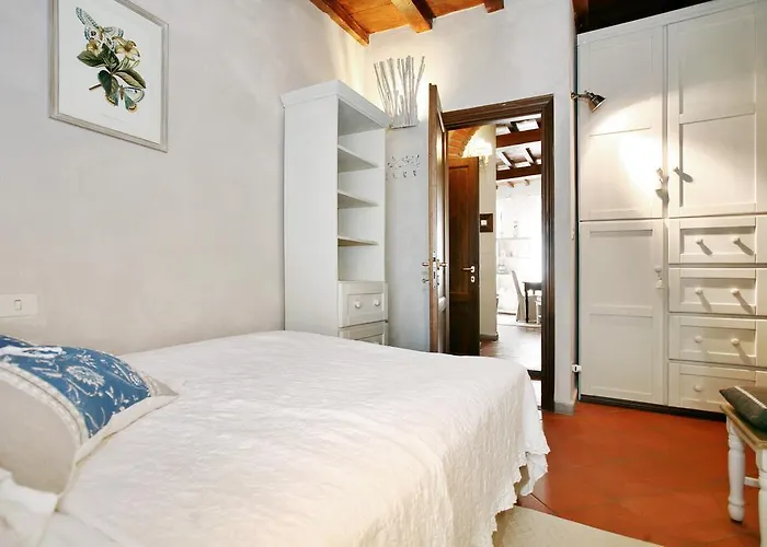 Gina Guest House